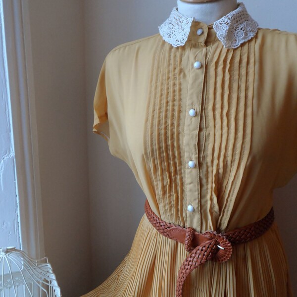 Vintage Chiffon Pleated Shirt Dress in Mustard with Lace Collar L XL