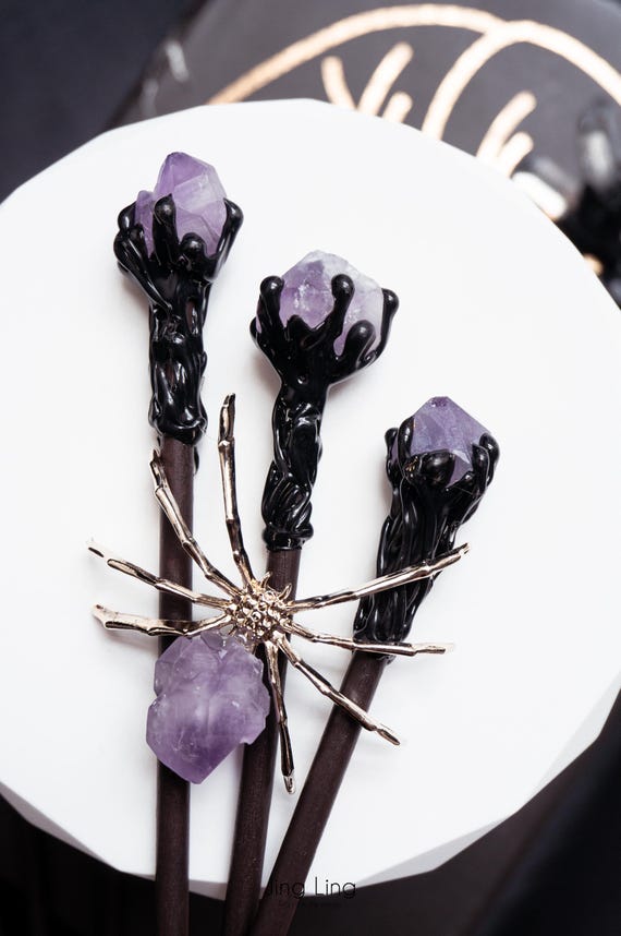 Amethyst Crystal Wand with Resin Details, Crystal Wooden Raw Quartz Wand, Magic Wicca Wand, Ritual Tools, Long Hair Halloween Accessories