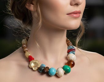 Handgemachte Statement Boho Kette, Bunte Perlen, Geschenk für Sie