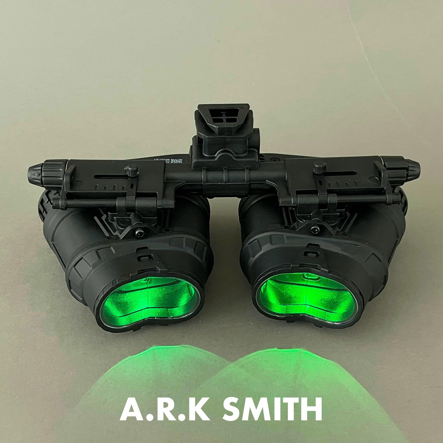 COD Style GPNVG18 Night Vision Goggles Illuminated Visible Ver. + L4G24 plastic + PVS31 Battery Case Set