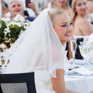 Short Ivory Pencil Edge Wedding Veil, Minimalist Headpiece with Comb for Bridesmaids & Parties