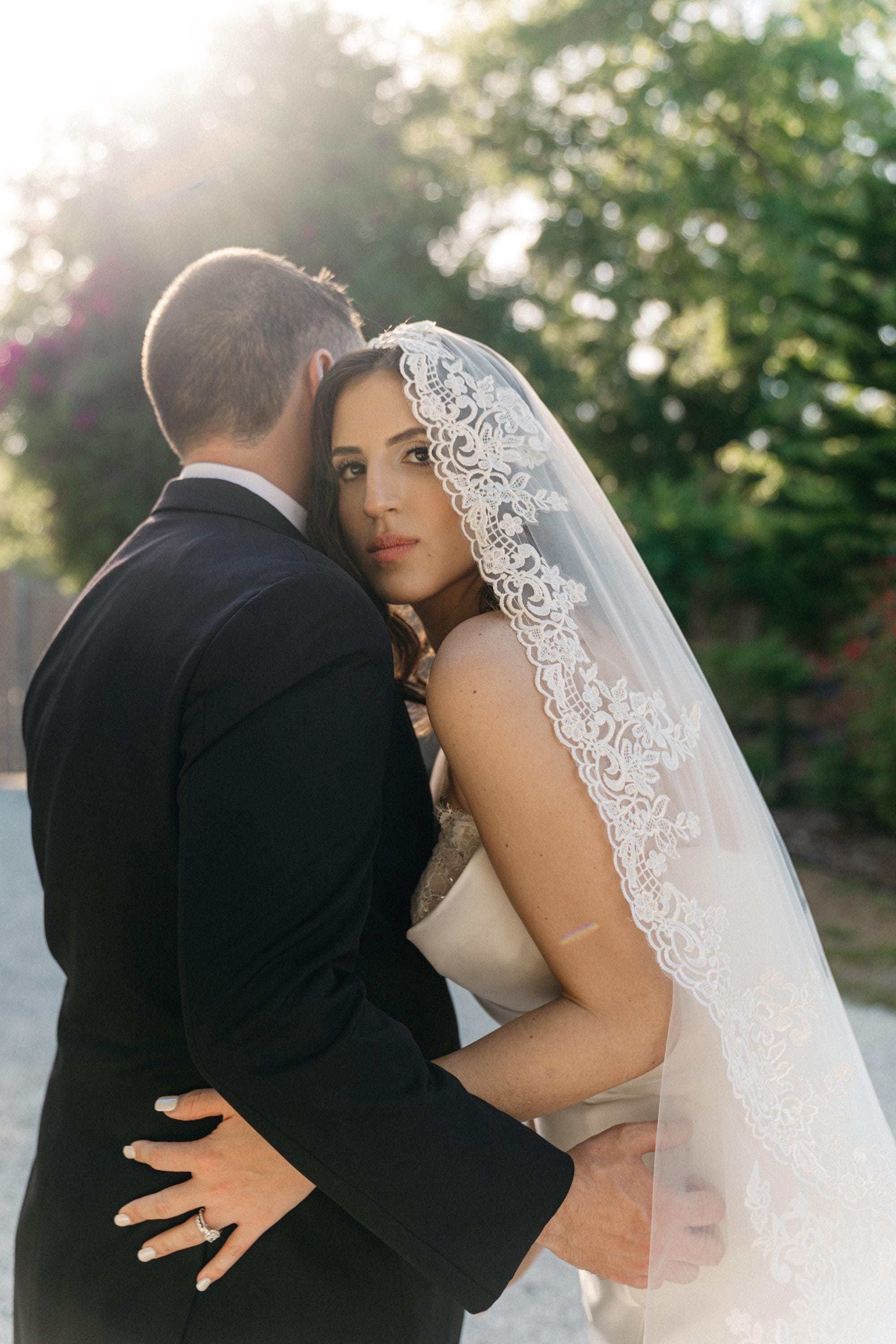 Mantilla style handmade veil, attachable with comb. Ivory color. Mantilla With Comb - Etsy main image 3