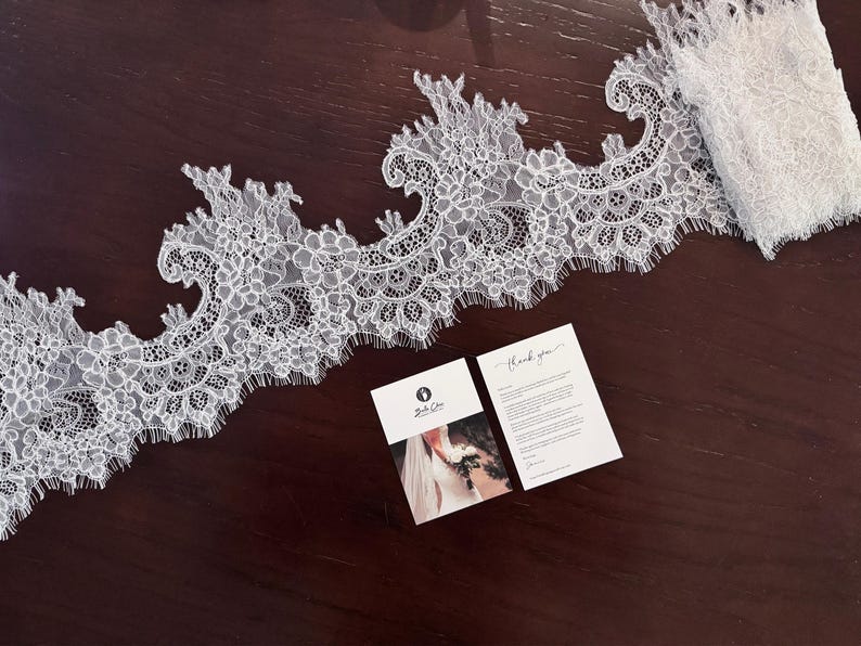 Bruidssluier van Chantilly-kant in kathedraalstijl, 2-laags sluier met blusher, mantilla bruidssluier afbeelding 13