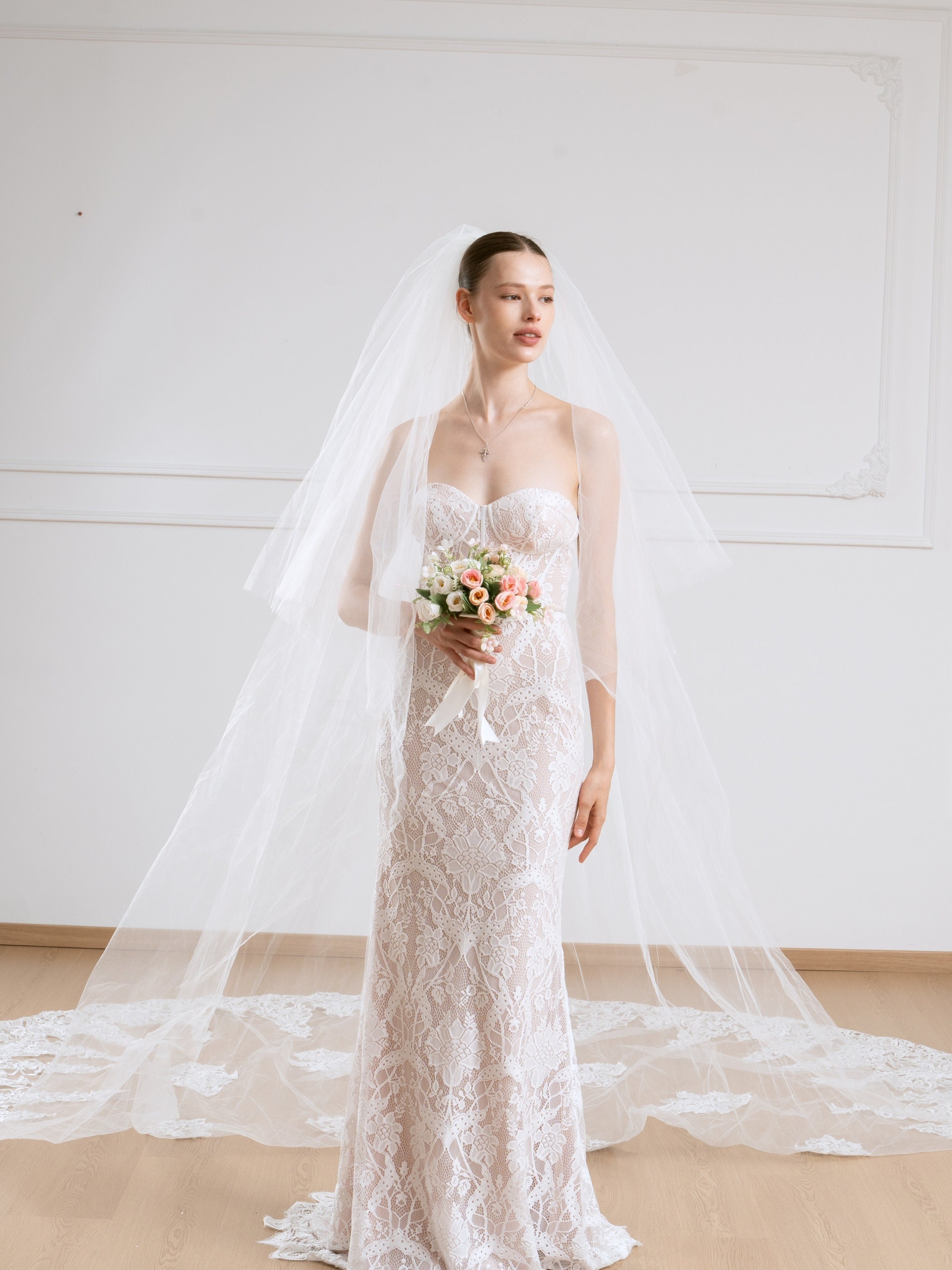 Velo De Novia Corto Con Encaje Incluye Peineta Velo Novia