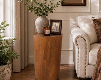 Solid Wood Tree Stump Side Table, Rustic Farmhouse Accent Pedestal Stand