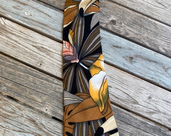 Pelo Colorful Tropical Flowers and Toucan Pattern Viscose Necktie