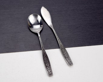 Stainless Japan Flatware Textured Leaf Pattern Serving Pieces, Sugar Spoon and Butter Knife, 2pcs