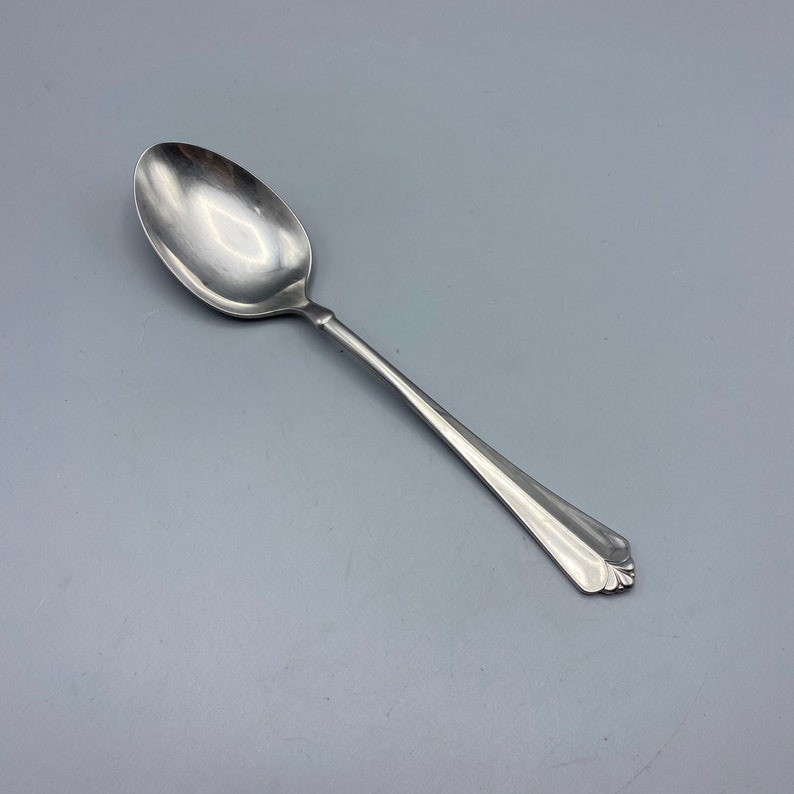Oneida Heirloom JUILLIARD Solid Serving Spoon, Stainless Flatware, Tablespoon image 1