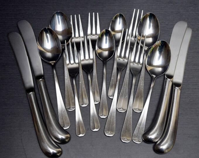 Northland Post Road Stainless Flatware, 17 Pieces Mixed Lot, Pistol