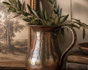Antike Hand gehämmert Kupfer Krug | Genietete Vase | Primitives Bauernhaus Gefäß