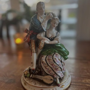 Porcelain figurines - Etsy 日本