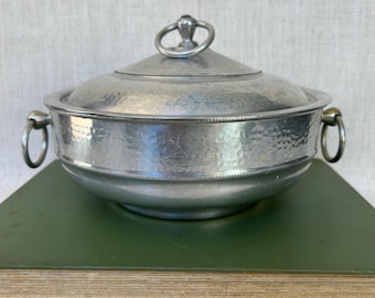 Vintage Hammered Aluminum Lidded Casserole Dish, Kitchen and Dining, Kitchen Decor