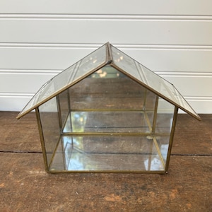 Vintage Terrarium - Glass & Brass House Terrarium – Greenhouse Display Box with Mirrored Base – Succulent / Air Plant Holder – Cottagecore