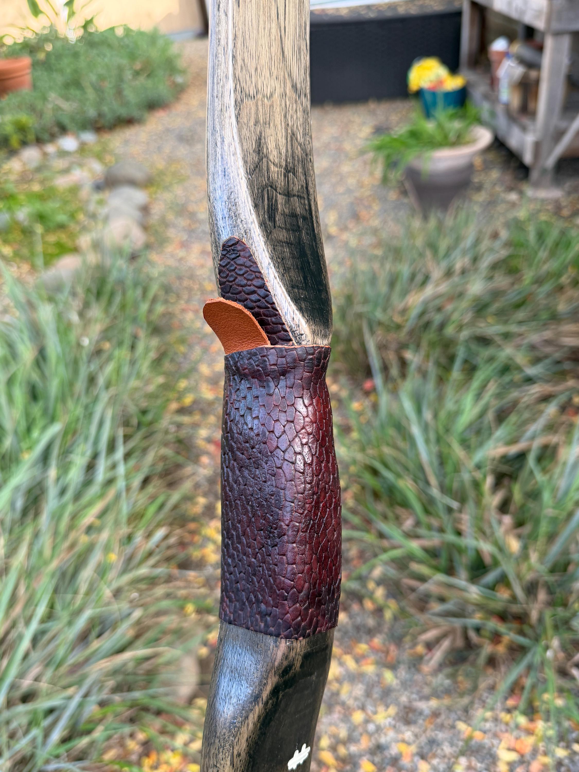 Handmade Hickory Wood Longbow: Traditional Archery, 60 Lbs Draw Weight ...