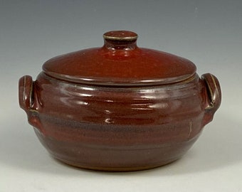 Red-Brown Lidded Small Casserole