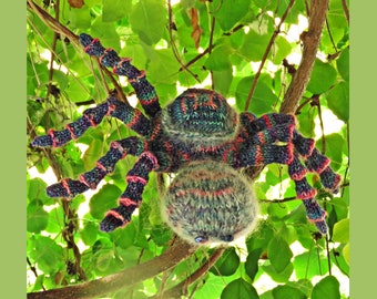 knitting pattern - Taciturn Tarantula