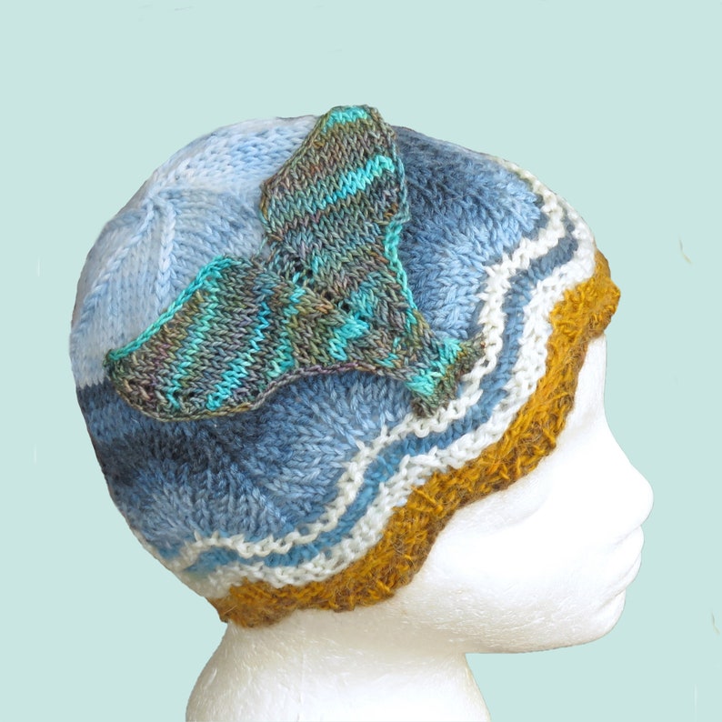 knitting pattern Whale Tail Beanie image 1