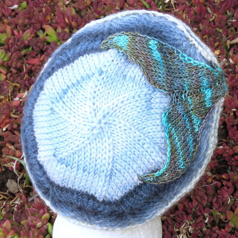 knitting pattern Whale Tail Beanie image 4