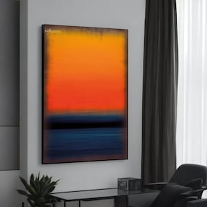 Puede incluir: Impresión de arte abstracto con un degradado naranja y rojo similar a una puesta de sol en la parte superior, que pasa a un patrón de rayas horizontales azul oscuro y negro en la parte inferior.