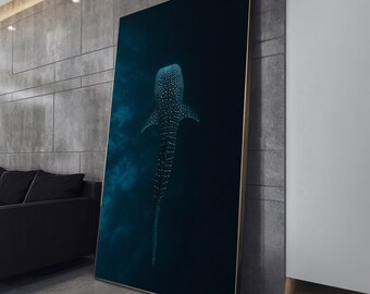 Majestueuze walvishaai canvas, kunst aan de muur diepzee zeeleven, onderwater zeedier canvas, blauwe oceaan decor, natuur dierlijke kunstwerken