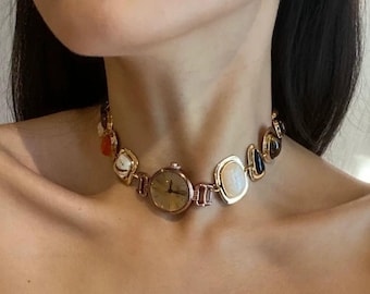 Boho Edelstein Statement Choker Armbanduhr: Retro Goldfarbene Kette & Harzstein