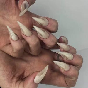 Gothic Nagelkralle Nägel Tierkrallen drücken auf Nägel Fuchskralle Kralle drücken auf spitze Nägel