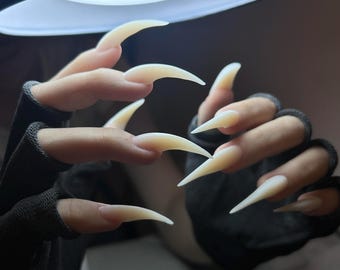 狼男の爪のプレスオンネイル、ゴシックコスプレネイル
