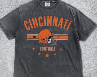 Cincinnati Bengals Retro Streetwear T-Shirt, Vintage Washed 90s NFL Tee, Distressed Unisex Graphic Shirt, Bengals Gift for Him Her
