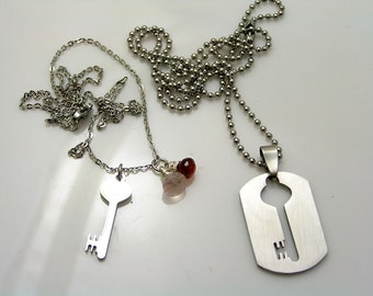 Lock and Key Couple Necklaces with Garnet and Rose Quartz, Boyfriend Girlfriend, Matching Jewelry, Couple Gifts, N1511