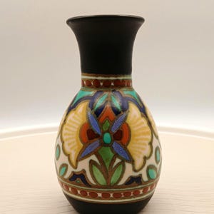 Gouda Holland Madeleine art deco ceramic vase.