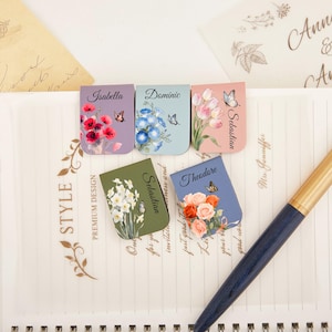 Name Bookmark with Birth Flower,Custom Leather Birth Flower Bookmark,Personalized Magnetic Bookmark,Book Lover Birthday Gift,Book Accessory