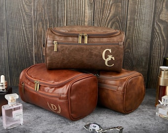 パーソナライズされた花婿の付添人用トイレタリーバッグ、結婚祝い、新郎の付添人および花婿の付添人用、おしゃれなトイレタリーバッグ、刻印入り男性用旅行用トイレタリーバッグ。