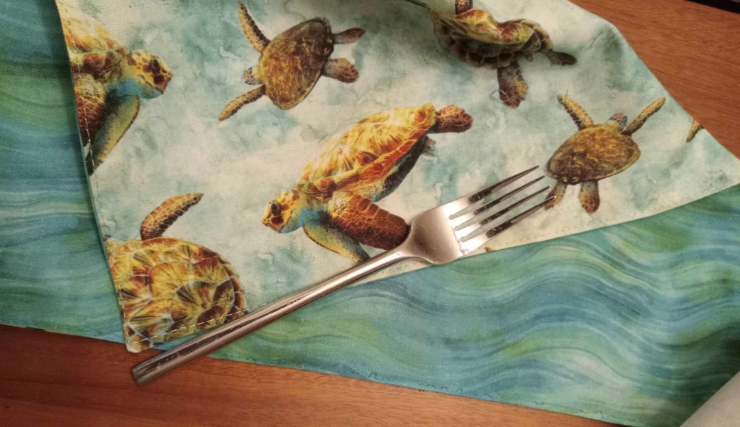 Reversible Napkin Kit Fabric and Pattern Fabric for 4 Large Napkinschoose Theme Etsy