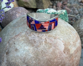 Pulsera de plata de ley con lapislázuli y ostra espinosa de Ed Becenti y Julian Arviso