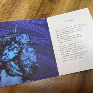 Survivor Poetry Karte, Originales Gedicht und Illustration von Eclectic Blue Studio, aus der Poetry in Form Collection