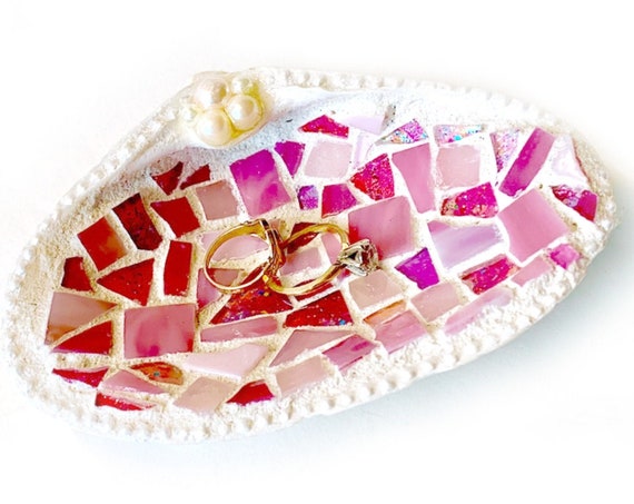 Mosaic Shell Ring Dish, Real Shell Ring Keeper, Beach Theme Ring Bearer Pillow, Pink Mosaic Seashell Ring Catcher, Pink Mosaic Shell Holder