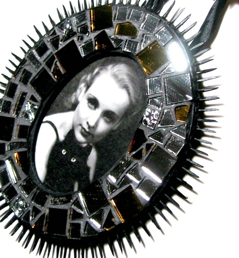Black Spiked Mosaic Frame Sparkly Mosaic Frame Oval Mosaic Picture Frame Handmade Mosaic Frame Mirror Frame Black Silver Mosaic Frame