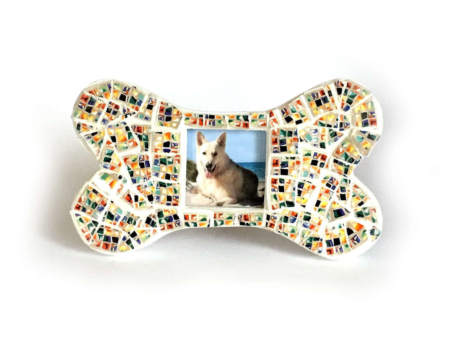 Bone Shaped Mosaic Frame For Dogs White 1