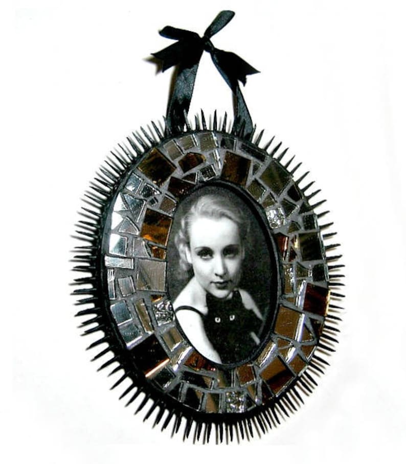 Black Spiked Mosaic Frame Sparkly Mosaic Frame Oval Mosaic Picture Frame Handmade Mosaic Frame Mirror Frame Black Silver Mosaic Frame