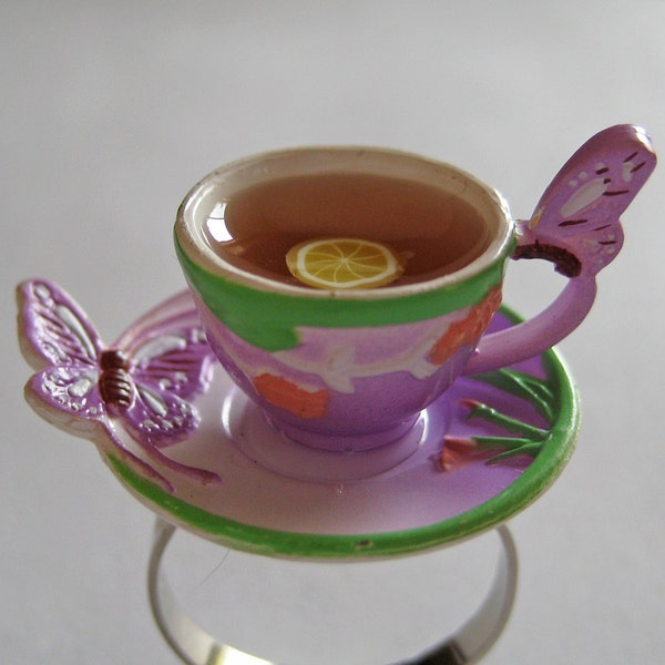 Butterfly Teacup with Lemon Ring