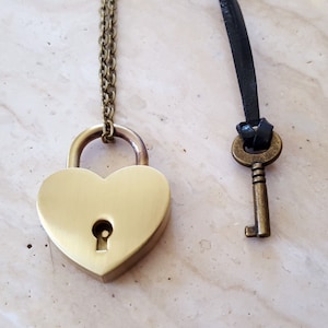 Lock & Key Necklace – Closet Connection Resale