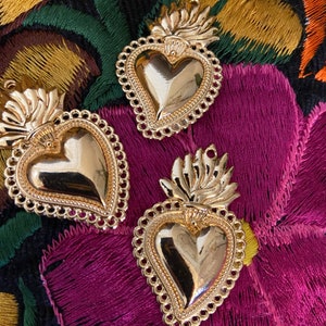 sale 4/20 retro large Ex votos Milagros sacred heart Pendants, Milagros flaming Heart Charms/embellishments Religious charms-Detente heart