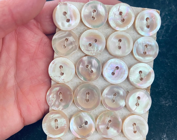 SALE Fine Vintage Genuine Mother of Pearl Buttons - Large Mop Button ...