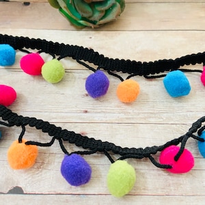 Sale Verschiedene Farben Mini Pom Pompons Schleife-Quasten Poms/Handgemachte Ethno Cord-Mütze Verzierungen-Geldbörse Verzierungen-Boho Zubehör