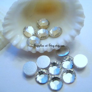 Special SALE Czech Crystal Rhinestone 4MM-Flat Back Rhinestone, Great Quality Back Plated, No Hot-Fix, Faceted, Flat Round, Crystal, image 2