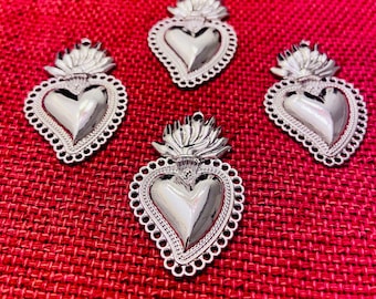sale 4 to 20 pcs retro silver Ex votos Milagros sacred heart Pendants, flaming Heart Charms/embellishments Religious charms-Detente heart