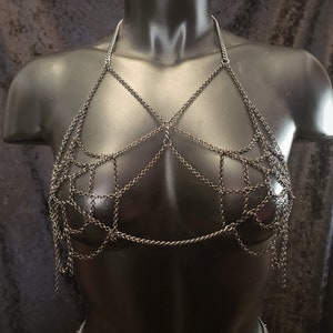 chain spiderweb top