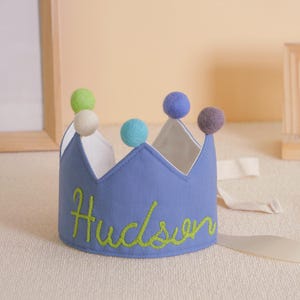 Handgestickte Geburtstagsparty-Krone mit Babynamen, kundenspezifische Kleinkind-Namenskrone, personalisiertes Geschenk für erste Geburtstagsfeier, Geschenk für Tochter