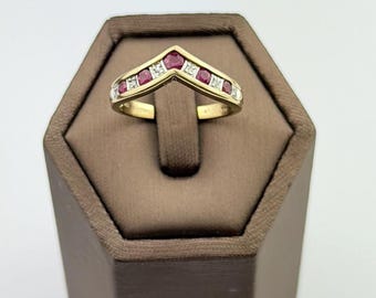 Vintage 9ct Yellow Gold Ruby & Diamond Ring • Hallmarked Natural Gemstones • Size UK N / US 7.5 • Art Deco Chevron Band