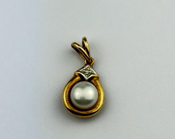 1980s 9K Gold Freshwater Pearl Diamond Teardrop Pendant, Retro Minimalist Fine Jewelry